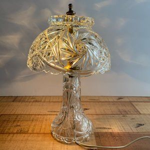 VINTAGE ETCHED CLEAR CUT GLASS CRYSTAL TABLE LAMP,  STAR OF DAVID DESIGN
